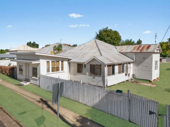 27 Victoria Street, Forest Hill, Qld 4342