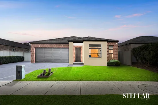 27 Willowtree Drive, Pakenham, Vic 3810