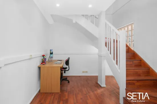 27 Woodley Crescent, Glendenning, NSW 2761-Image
