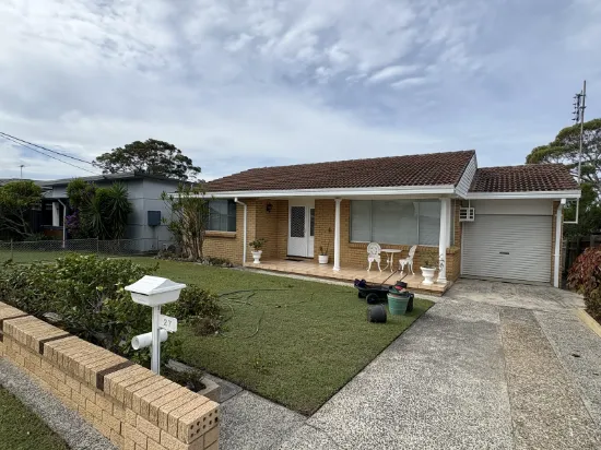 27 Woolana Avenue, Budgewoi, NSW 2262
