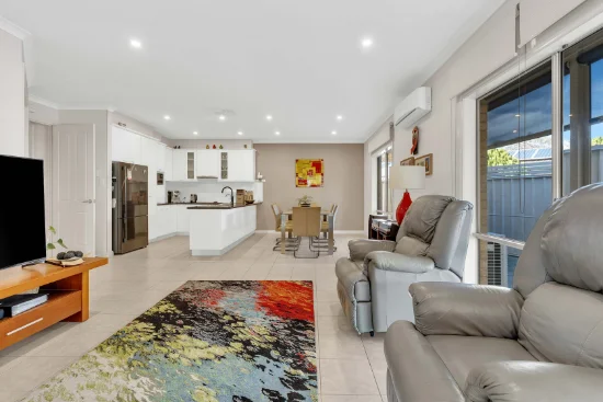 27A Heysen Crescent, West Lakes Shore, SA 5020