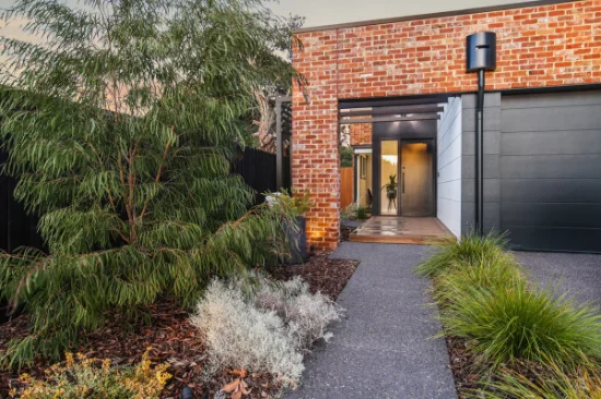27A Park Street, Seaford, Vic 3198 - For Rent