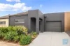 28/40 Mccubbin Way, Caroline Springs, Vic 3023