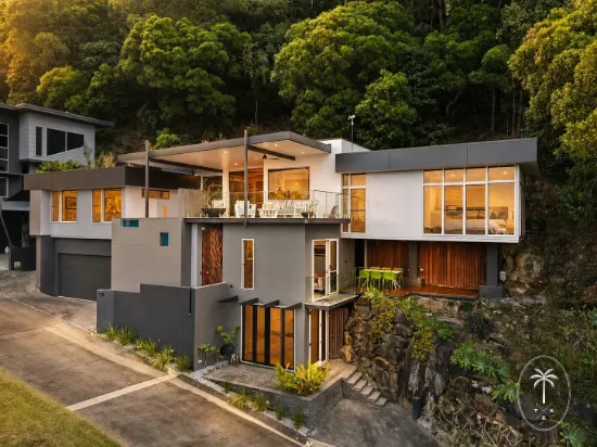28/9 Savaii Close, Palm Cove, Qld 4879