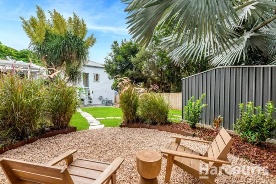 28 Barton Street, Sandgate, Qld 4017