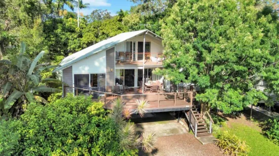 28 Blue Bay Crescent, Macleay Island, Qld 4184