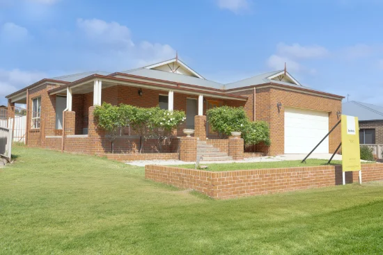 28 Bowles Road, Epsom, Vic 3551
