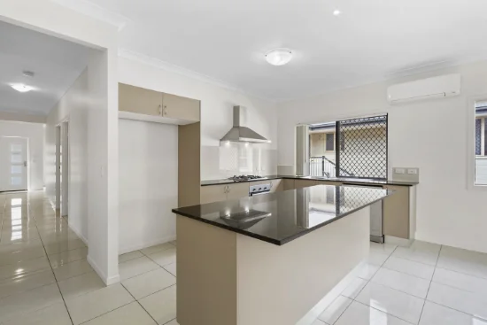 28 Caraway Street, Springfield Lakes, Qld 4300 - For Rent