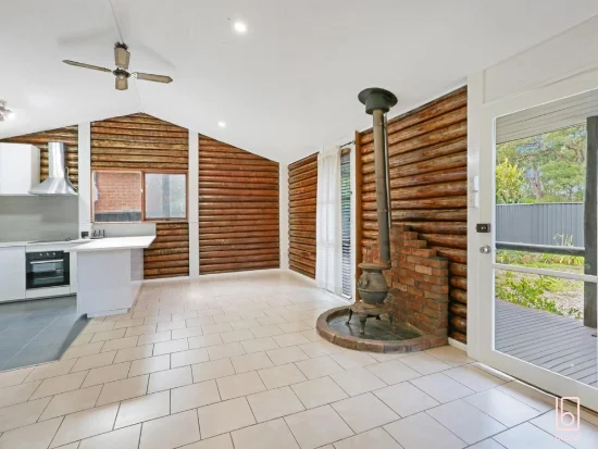 28 Elizabeth Bay Drive, Lake Munmorah, NSW 2259