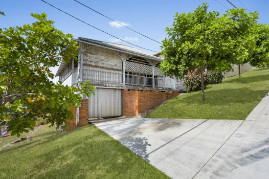 28 Ellenborough Street, Ipswich, Qld 4305