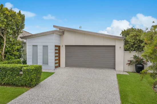 28 Feathertop Circuit, Caloundra West QLD 4551-Image