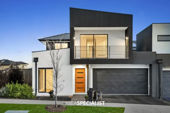28 Greenfinch Drive, Clyde North, Vic 3978