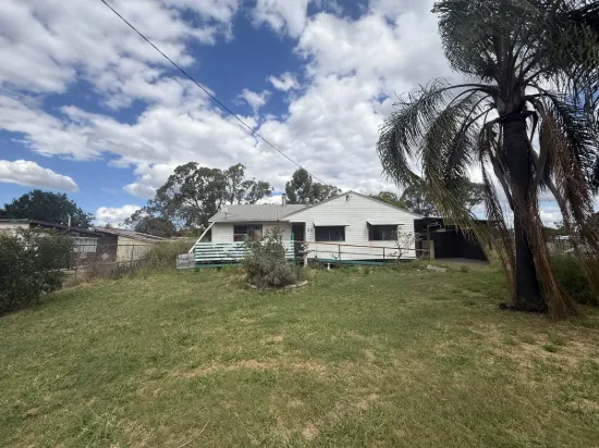 28 Jimbour Street, Jandowae, Qld 4410