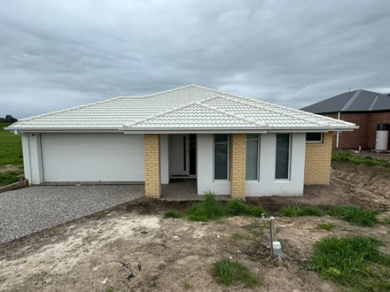 28 Jubilee Parade, Churchill, Vic 3842