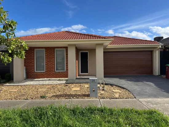 28 Karawarra Circuit, Cranbourne North, Vic 3977