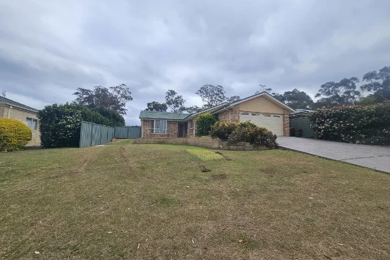 28 Lydon Crescent, West Nowra, NSW 2541