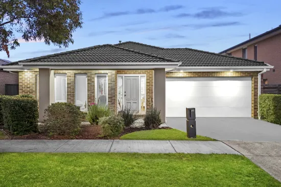 28 Nagle Crescent, Cranbourne West, Vic 3977