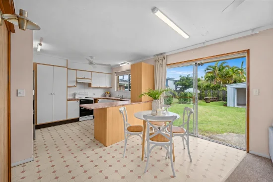28 Paradise Avenue, Miami, Qld 4220