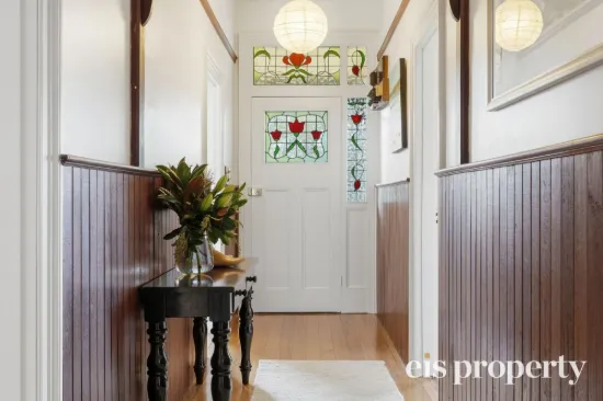 28 Parliament Street, Sandy Bay, Tas 7005
