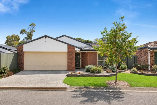 28 Pristine Court, Varsity Lakes, Qld 4227