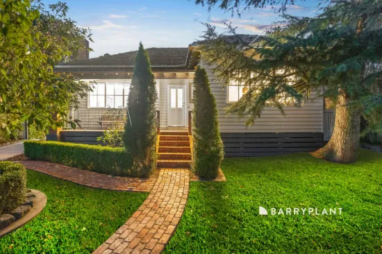 28 Railway Avenue, Garfield, Vic 3814