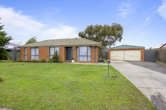 28 Shari Drive, Delacombe, Vic 3356