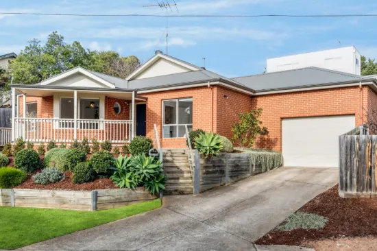 28 Vanessa Avenue, Highton, Vic 3216