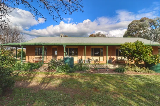 28 Vernon Drive, Cowra, NSW 2794
