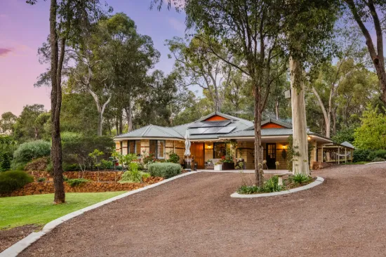 280 Summit Road, Mundaring, WA 6073