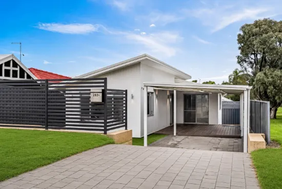 282a Camberwarra Drive, Craigie, WA 6025