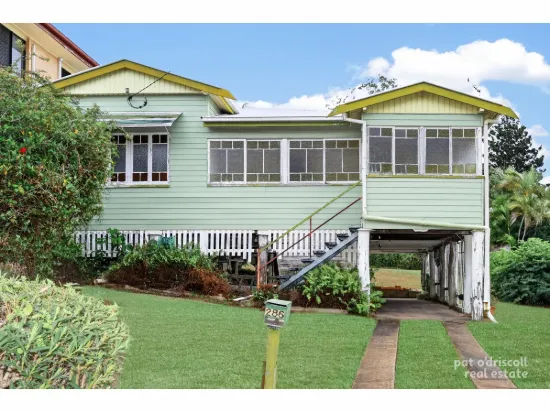 286 William Street, The Range, Qld 4700