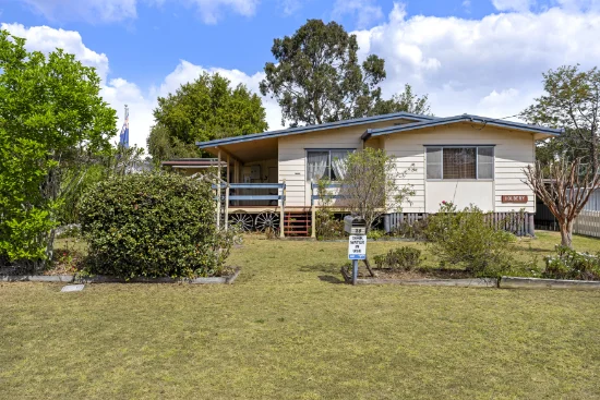 29 Albert Street, Crows Nest, Qld 4355