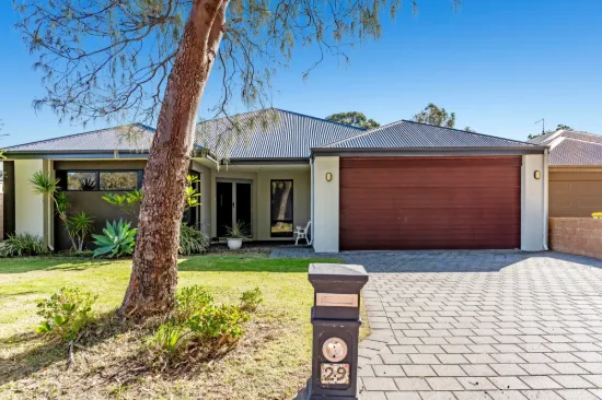 29 Bobtail Bend, Wannanup, WA 6210