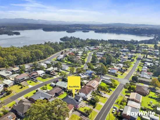 29 Bondi Street, Tuross Head, NSW 2537