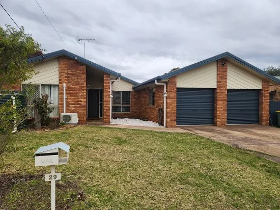 29 Broadfoot Street, Kearneys Spring, Qld 4350