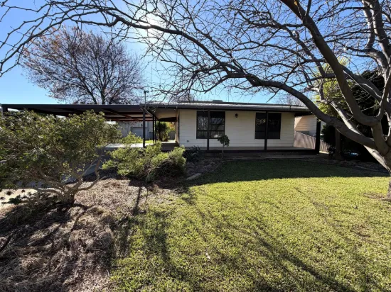 29 Campbell Street, Darlington Point NSW 2706-Image