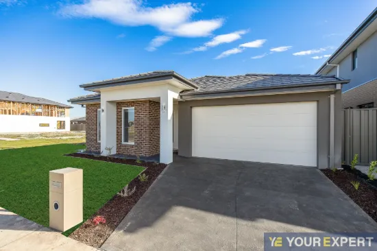 29 Follett Boulevard, Clyde, Vic 3978