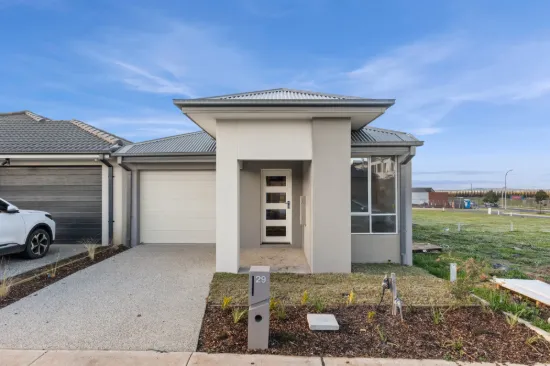 29 Goshawk Rd, Sunbury, Vic 3429