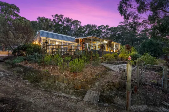 29 McCallum Road, Scarsdale, Vic 3351