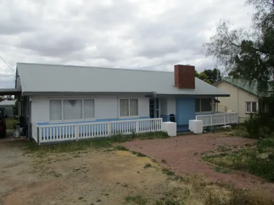 29 Mitchell St, Cunderdin, WA 6407