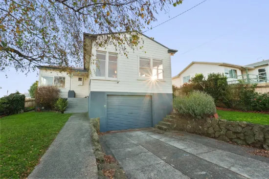 29 Nixon Street, Devonport, Tas 7310