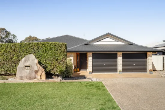 29 Patron Crescent, Glenvale, Qld 4350