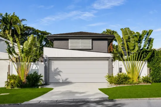 29 Sydney Street, Labrador, Qld 4215
