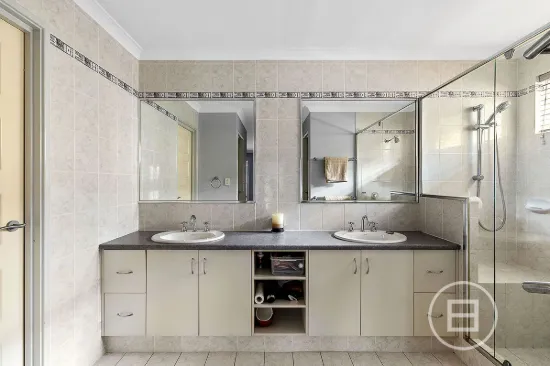 29 The Grange, The Vines, WA 6069-Image