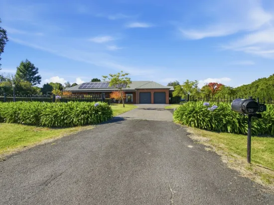 29 Timbarra Drive, Eastwood, Vic 3875