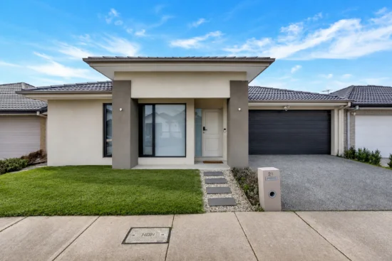 29 Velvet Circuit, Clyde North, Vic 3978