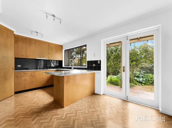29 Victor Crescent, Forest Hill, Vic 3131