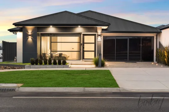 296 Marathon Boulevard, Craigieburn, Vic 3064