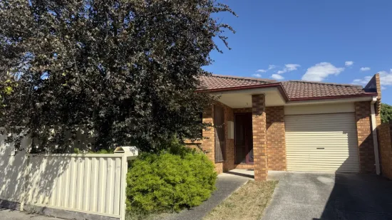 2A Callow Street, Golden Point, Vic 3350