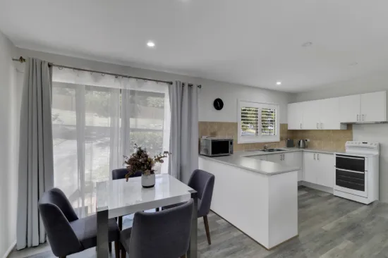 2a Maas Parade, Forresters Beach, NSW 2260